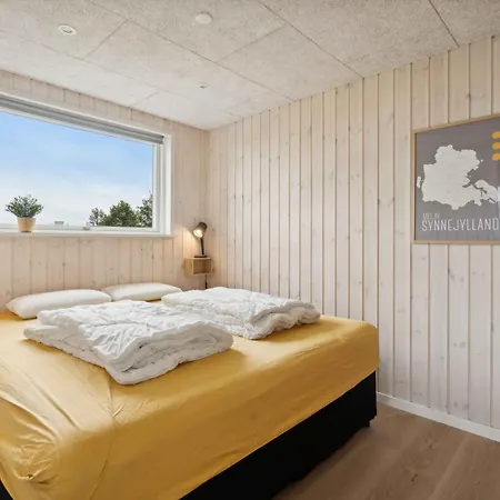 Lovely New-built Near Sea Feriehus